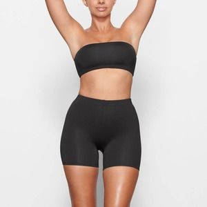 SKIMS Swim Mid Waist Short | Onyx | Size Small